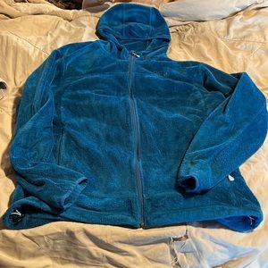 Mountain Hardware women’s fuzzy blue zip up hoodie size XL
